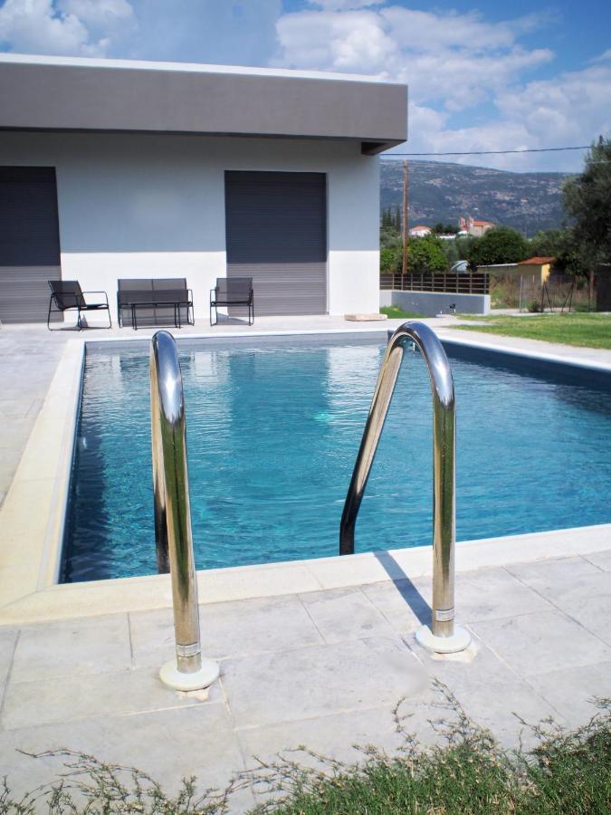 Nostos Luxury Villas With Private Pool In 纳弗帕克托斯 外观 照片